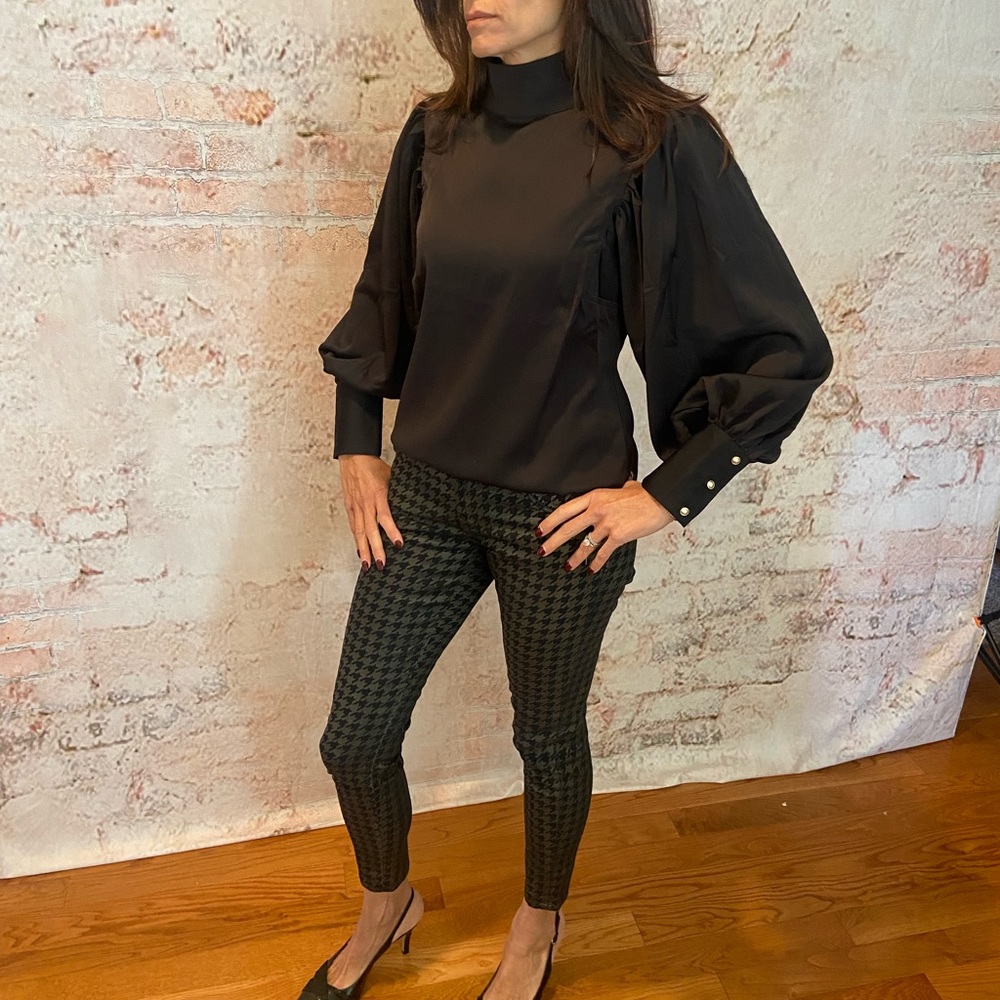 Beautiful quality blouse, brand new tags still on